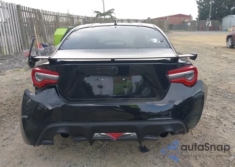 2019 Toyota 86 Gt z USA, uszkodzony, nr VIN JF1ZNAE10K8701874